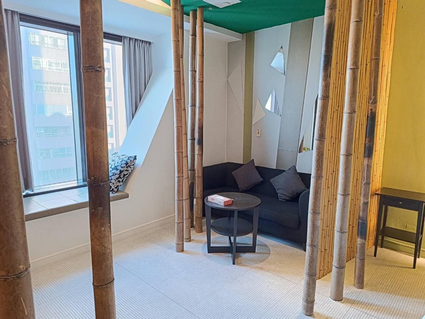 三条文旅 Apartman Kaohsziung Kültér fotó