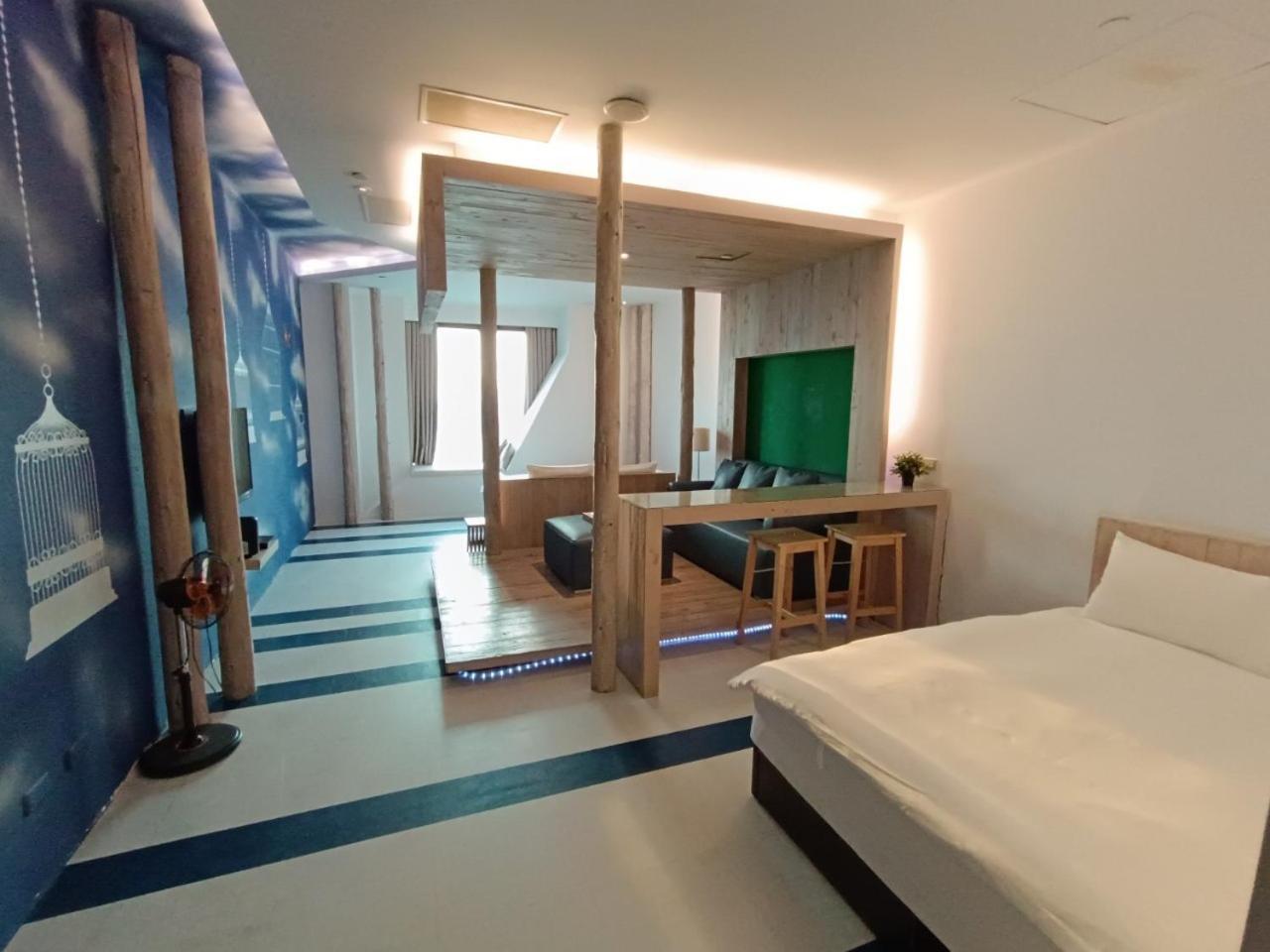 三条文旅 Apartman Kaohsziung Kültér fotó