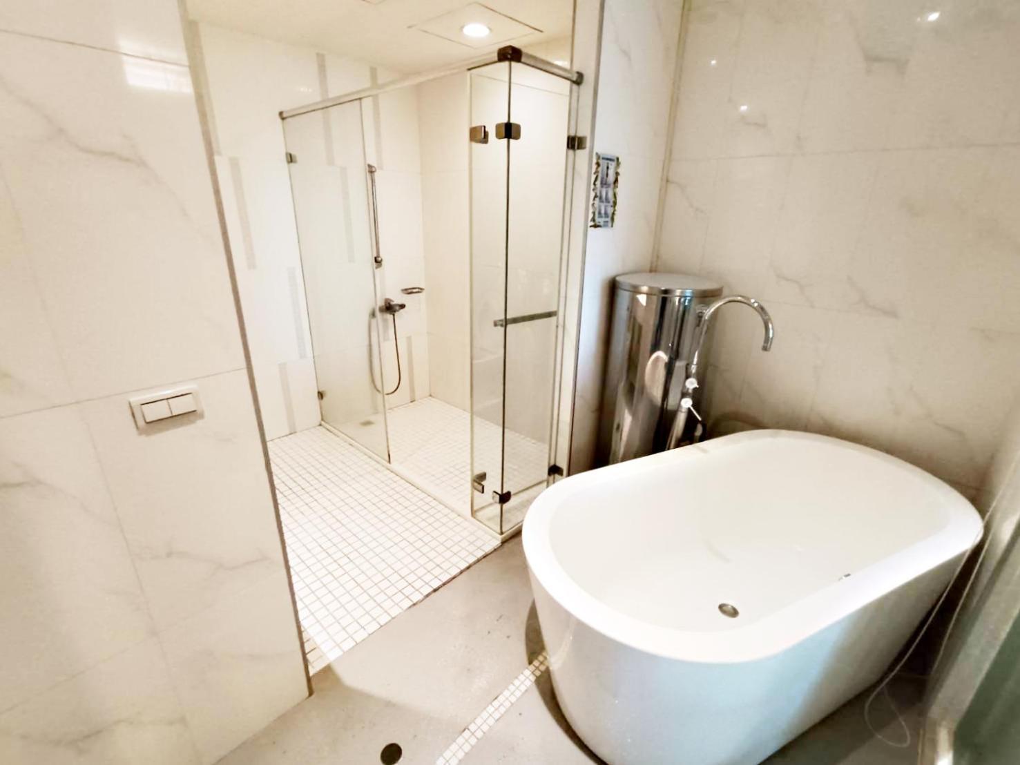 三条文旅 Apartman Kaohsziung Kültér fotó