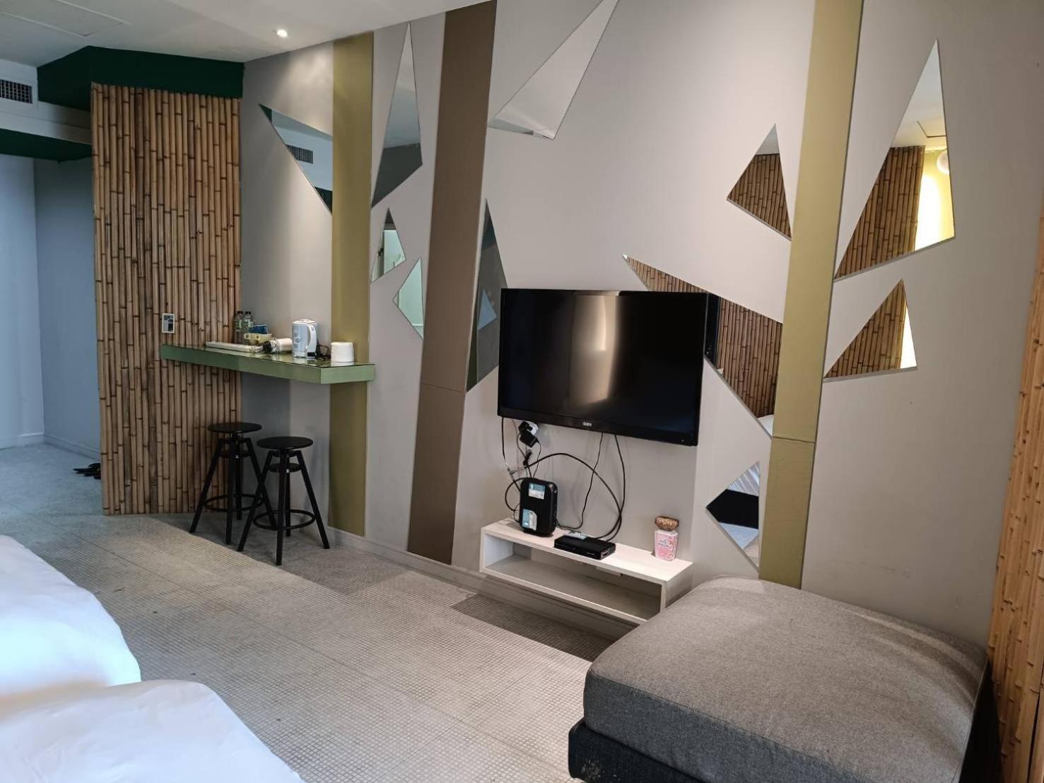 三条文旅 Apartman Kaohsziung Kültér fotó